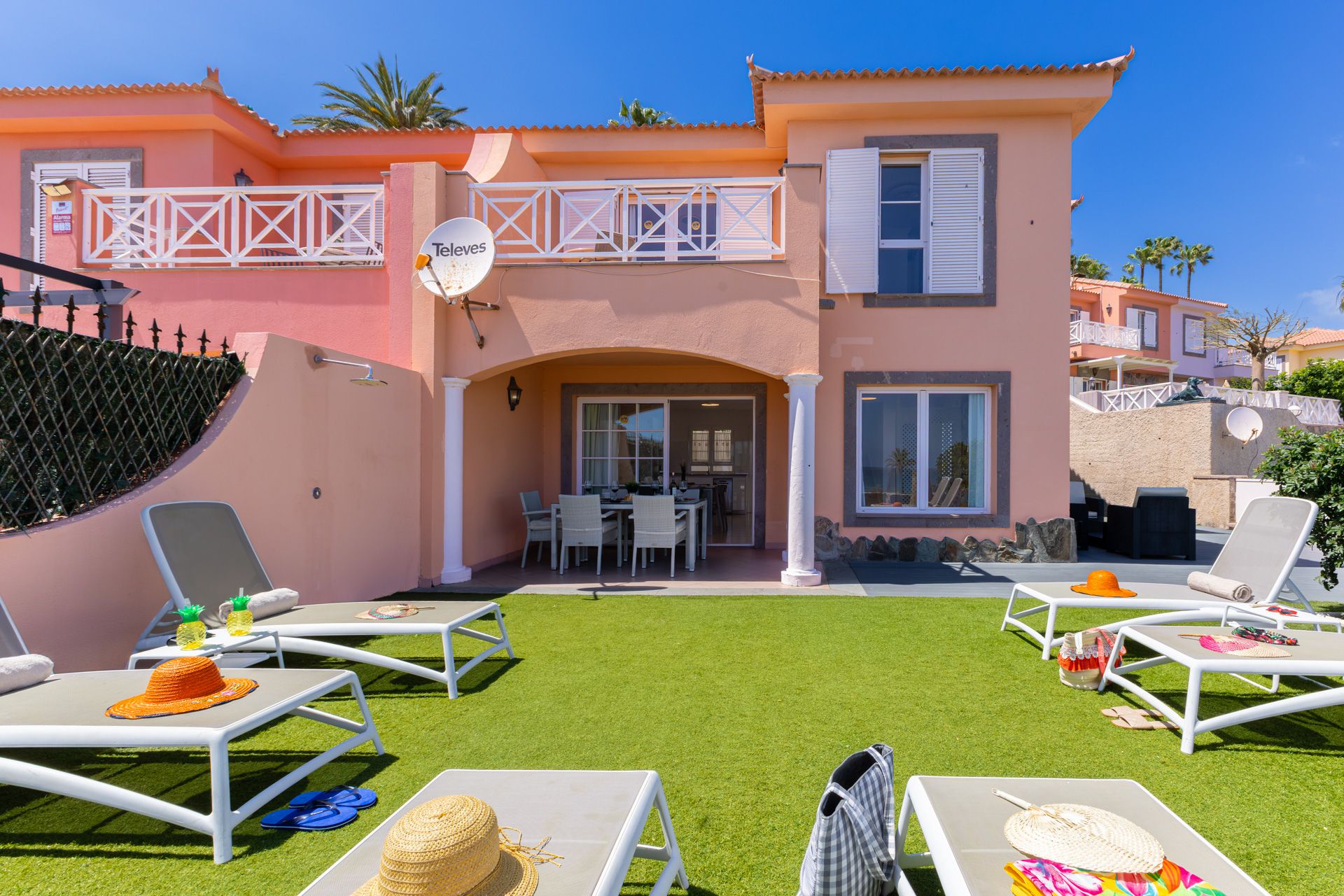 Chalet Santa Ana 2