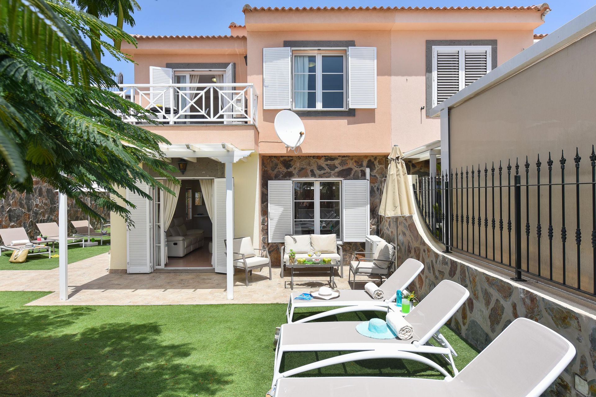 Chalet Santa Ana 15