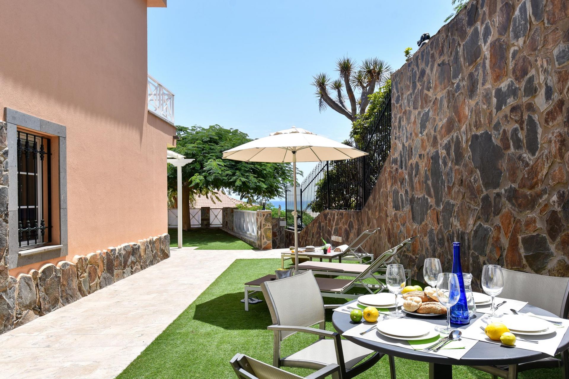 Chalet Santa Ana 15