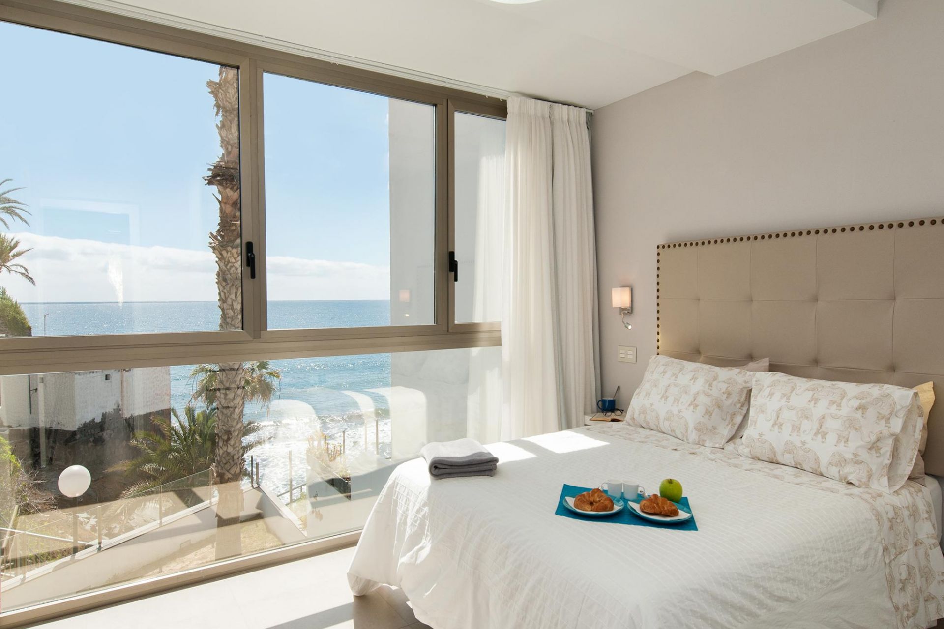 Bungalow de Lujo Playa del Aguila